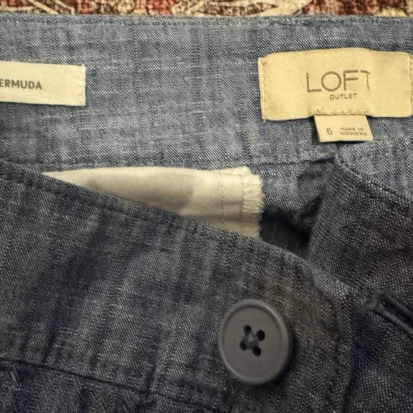 LOFT Women’s Bermuda Shorts size 6 - Picture 2 of 3